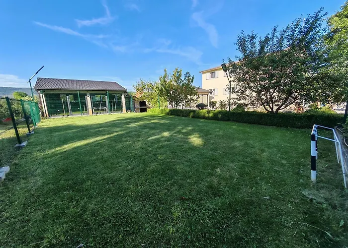 Estera Villa *