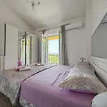 Estera Villa *