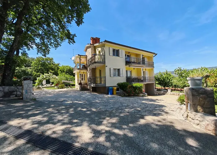 Estera Villa Grubine